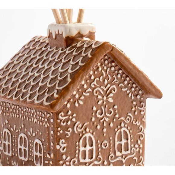 Sand & Fog Spiced Gingerbread Scented Reed Diffuser 5 Fl Oz Holiday TikTok Viral - Picture 2 of 3